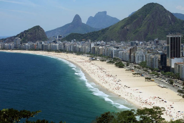 El agua de Copacabana, en Rio de Janeiro, totalmente contaminada
